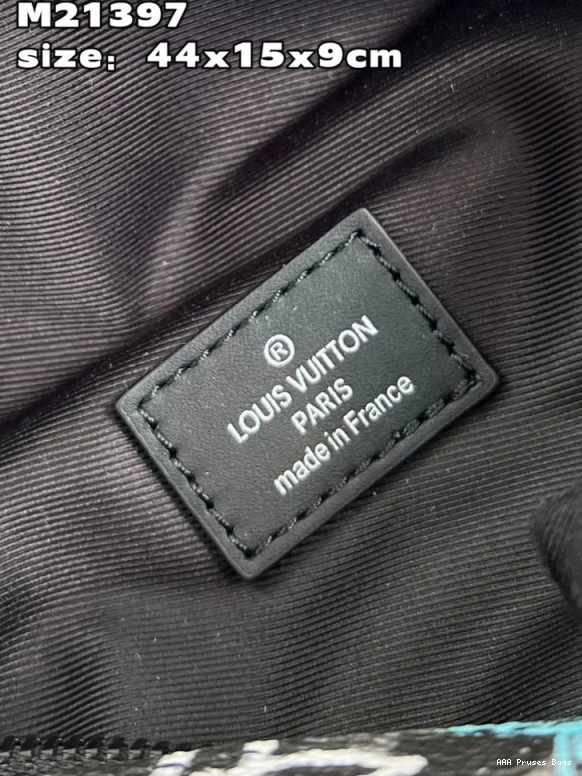 AAA Pruses Bags BUMBAG LOUIS VUITTON DISCOVERY 0825